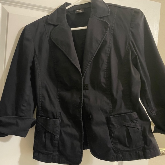 Blazer - Picture 2 of 2